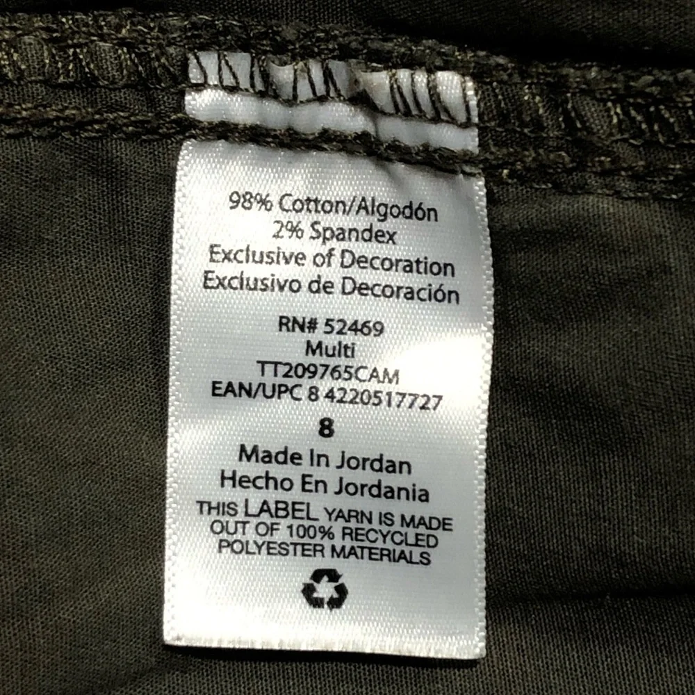 Time and Tru Women's Green Camo Cargo Capri Pants Size 8